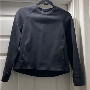 Lululemon on track crew